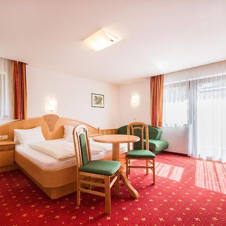 Pension Zum Wilden Hannes Wagrain Exterior photo